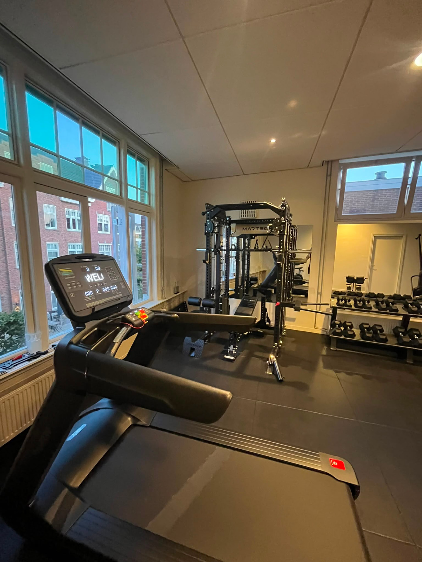 Realisatie Fitnessdepot: Loopband & rack studio